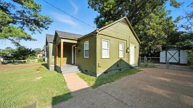 Building Photo - 3236 Allison Ave