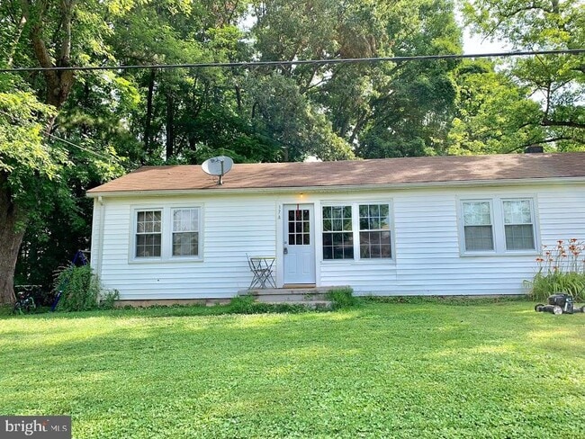 Primary Photo - 37 Evans Ln