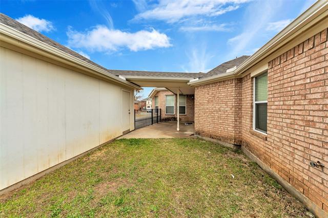 Building Photo - 10209 Fossil Valley Dr