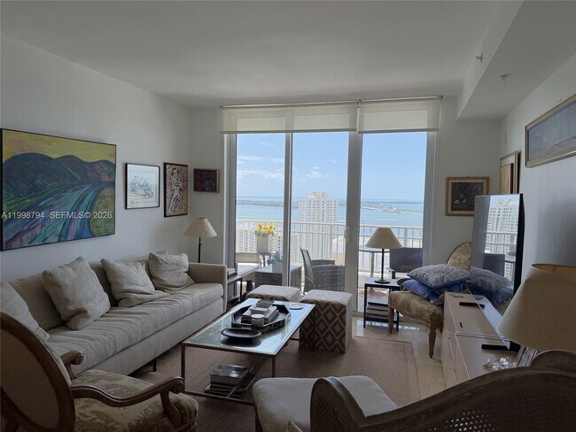 Building Photo - 801 Brickell Key Blvd