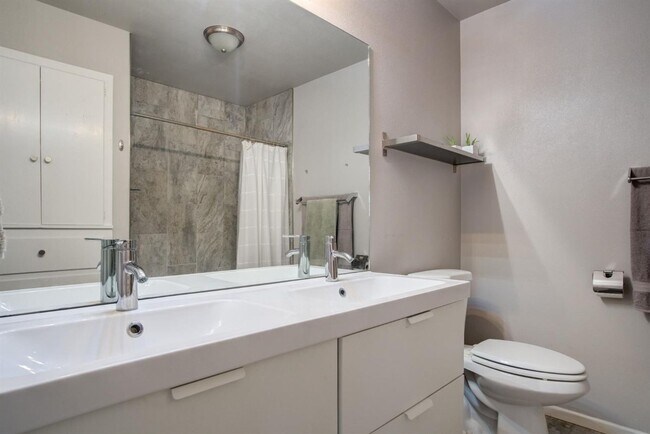 Building Photo - PRE-LEASING for AUGUST - A Great Farmhouse Chic 3/2/2 near Texas Tech