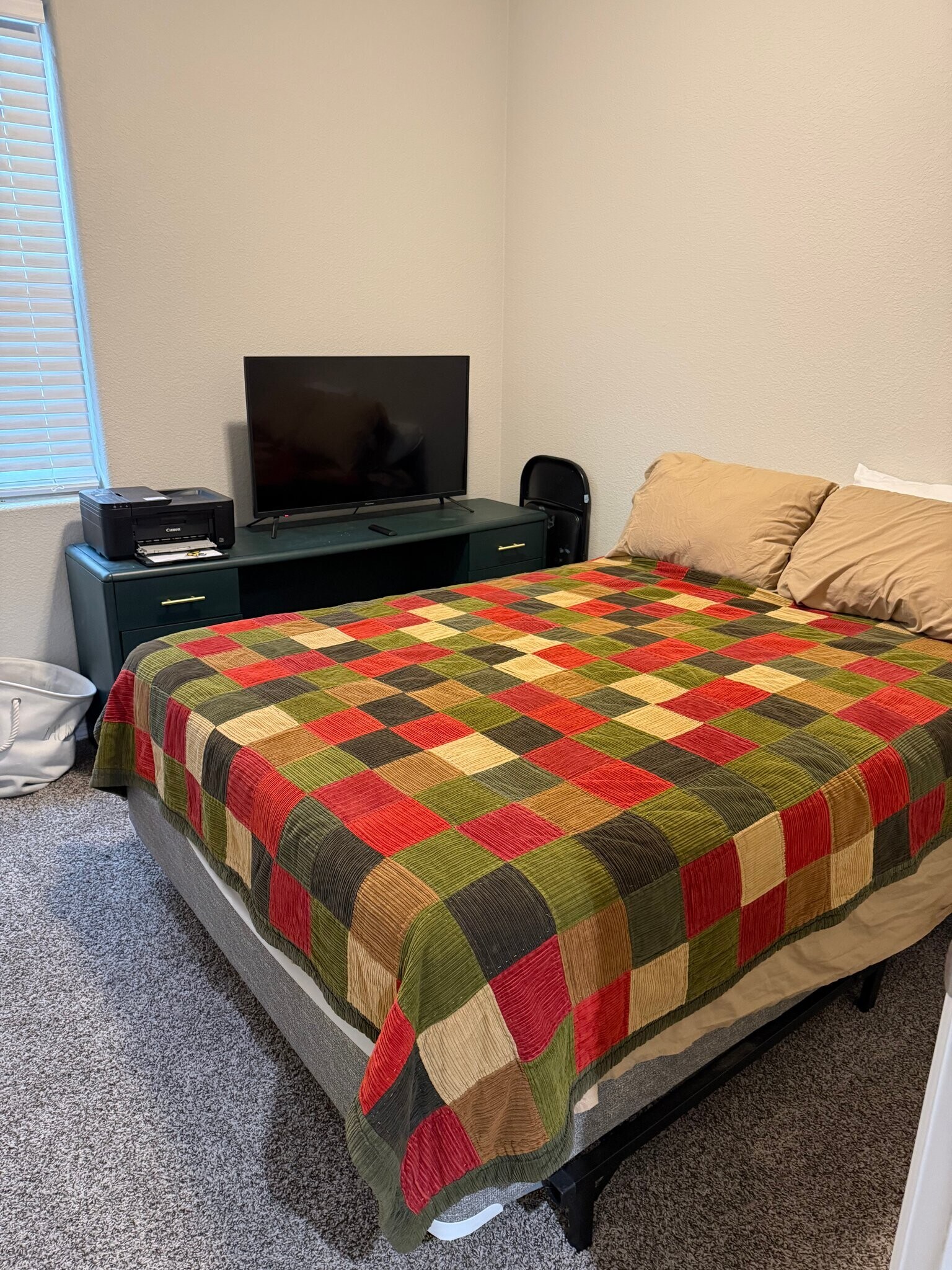 Building Photo - 1987 Tesoro Loop NW