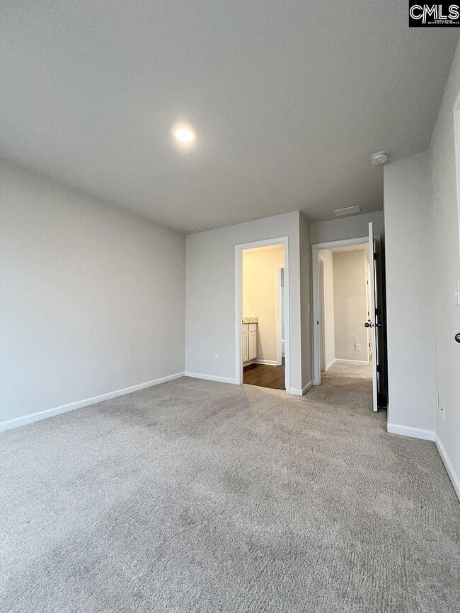 Building Photo - 199 Kitti Wake Dr