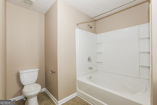 Building Photo - 2862 Vining Ridge Terrace