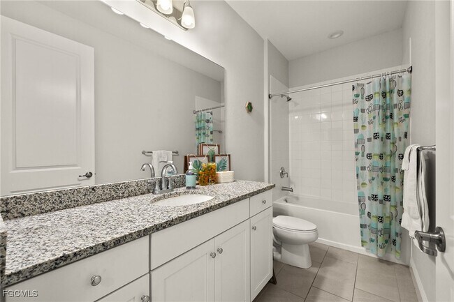 Building Photo - 11755 Solano Dr