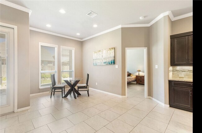 Building Photo - 2528 Kinnersley Ln