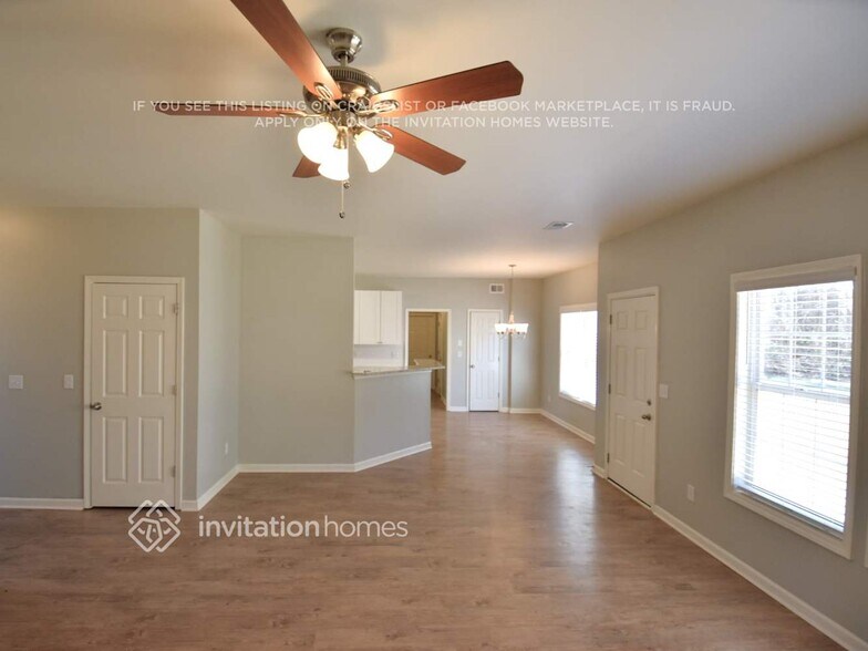 Building Photo - 1701 Branchwood Ct SW