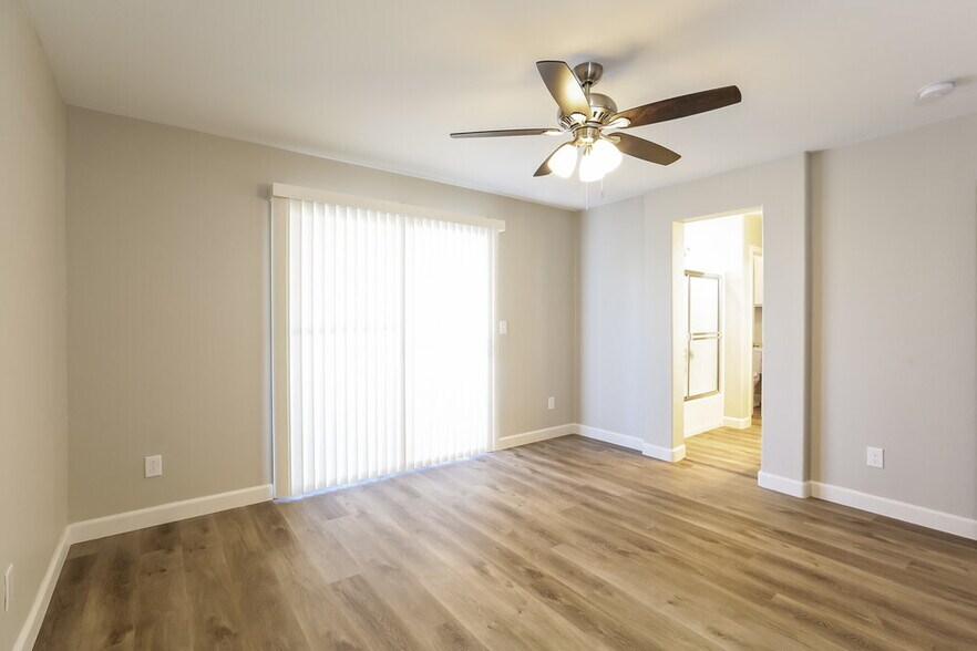 Building Photo - 8838 Ashley Park Ave