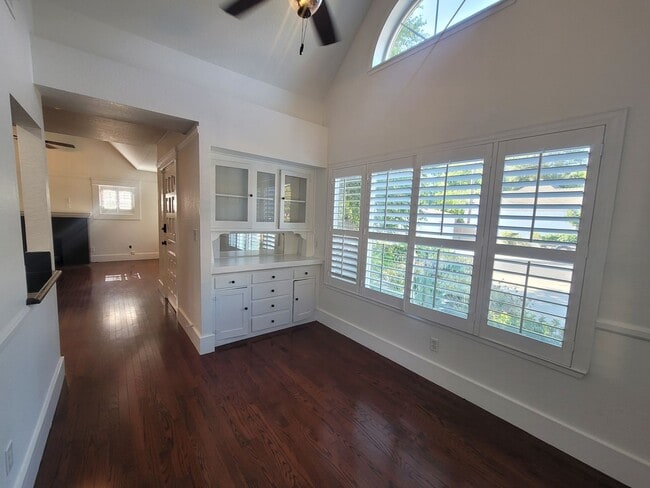Building Photo - 437 Enslen Park Ct