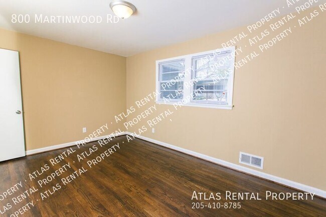 Building Photo - 800 Martinwood Rd
