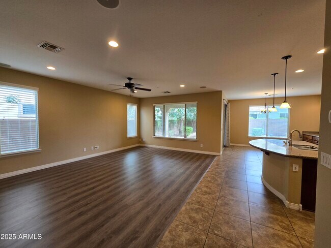 Building Photo - 4540 E Portola Valley Dr