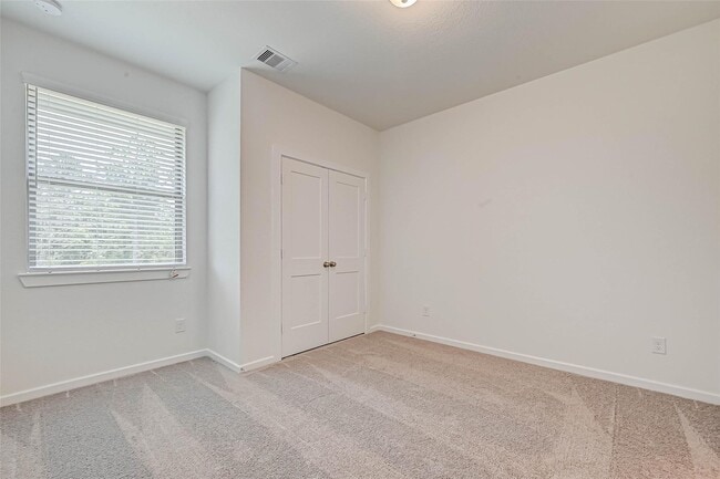 Building Photo - 580 Longleaf Pine Dr