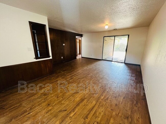 Primary Photo - 2264 Donna Dr