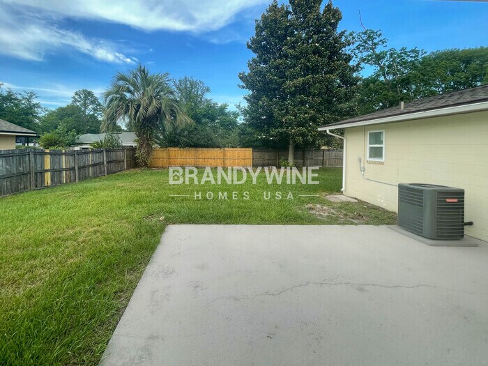 Building Photo - 1213 Sizemore Ct