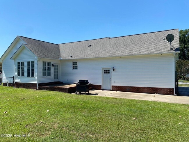 Building Photo - 1149 Stone Creek Dr