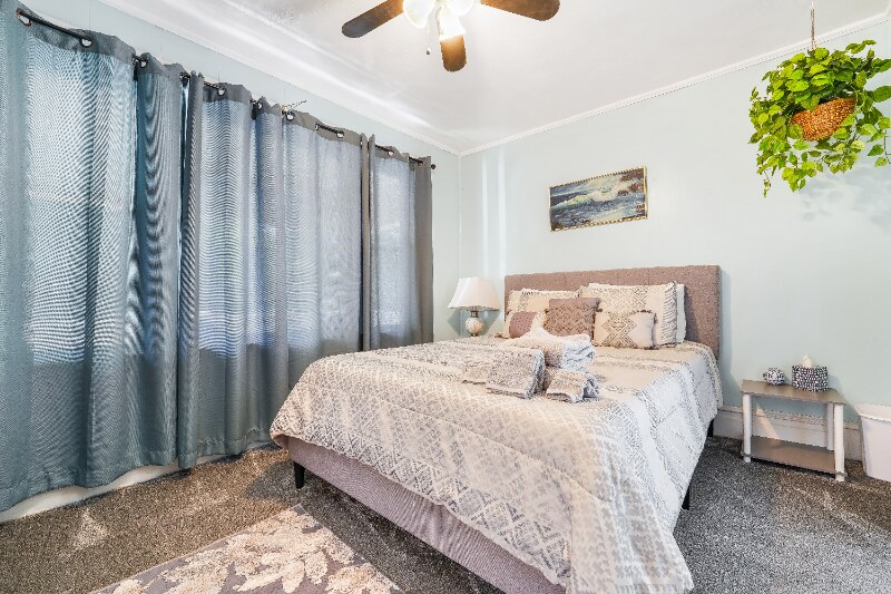 Building Photo - 2700 S 600 E