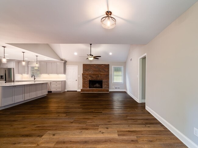 Building Photo - Wonderful Updated Ranch in West Cobb