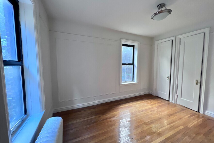 Building Photo - 615 Fort Washington Ave