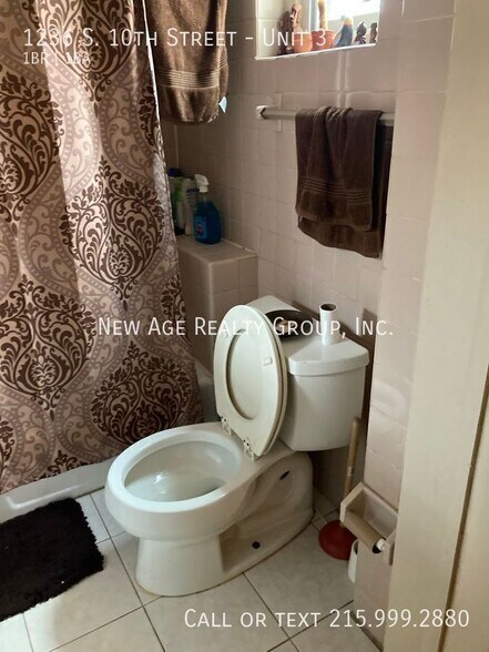 Building Photo - 1236 S 10th St