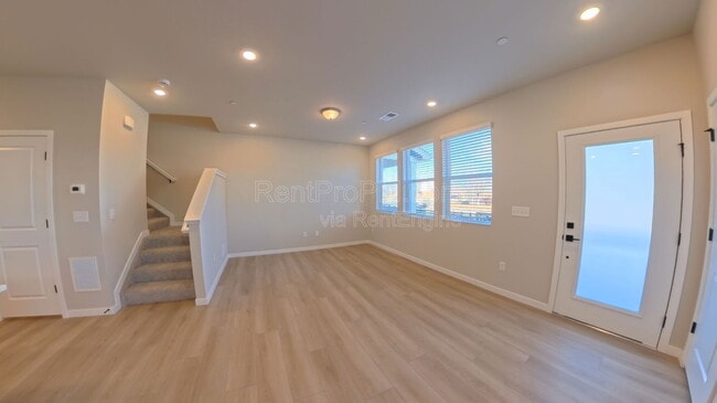 Building Photo - 776 Nob Hl Ln