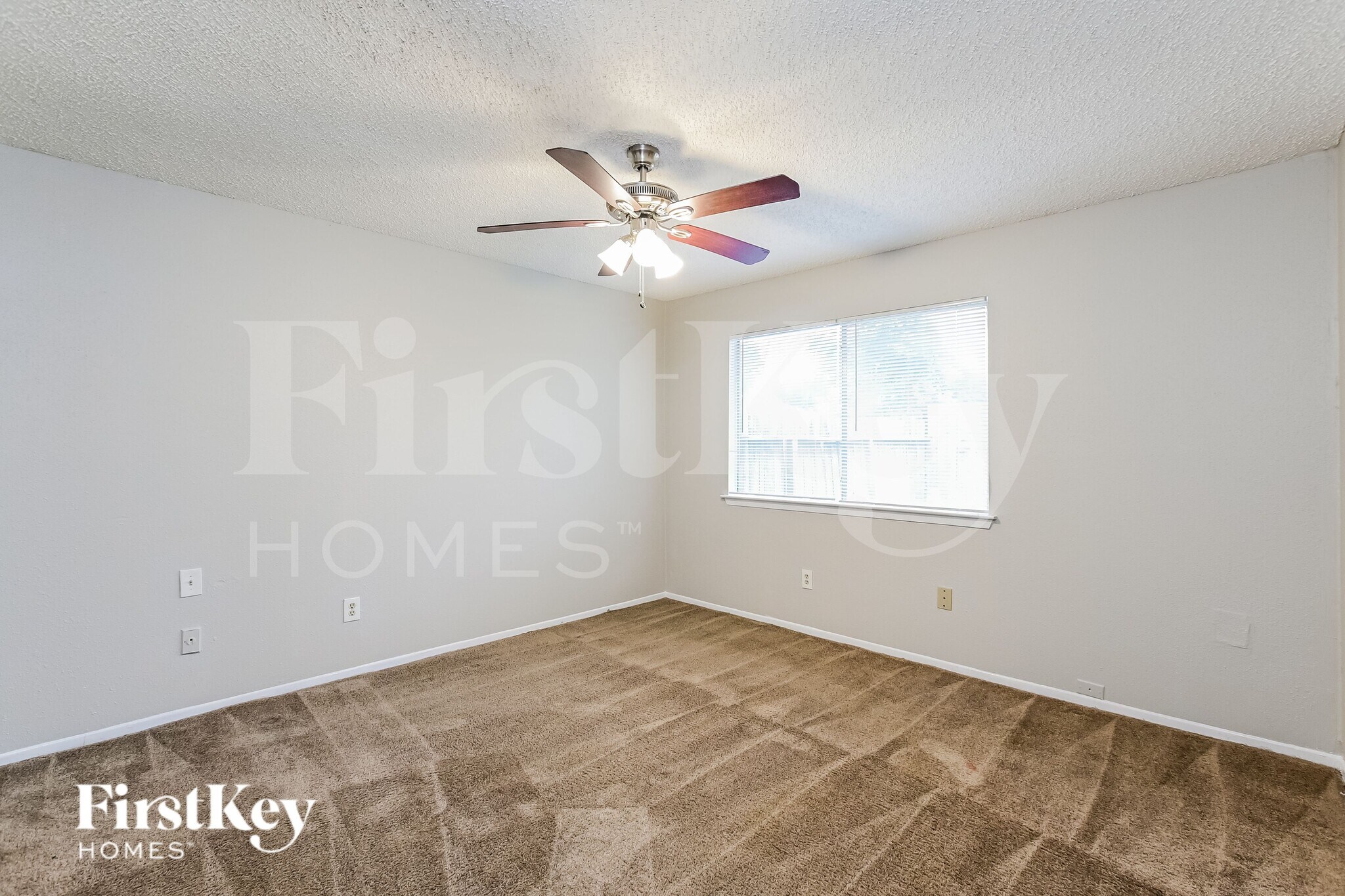 Building Photo - 6356 Porterway Dr