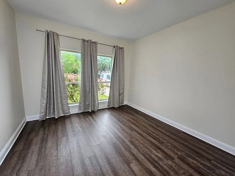 Building Photo - 3718 Harlingen St