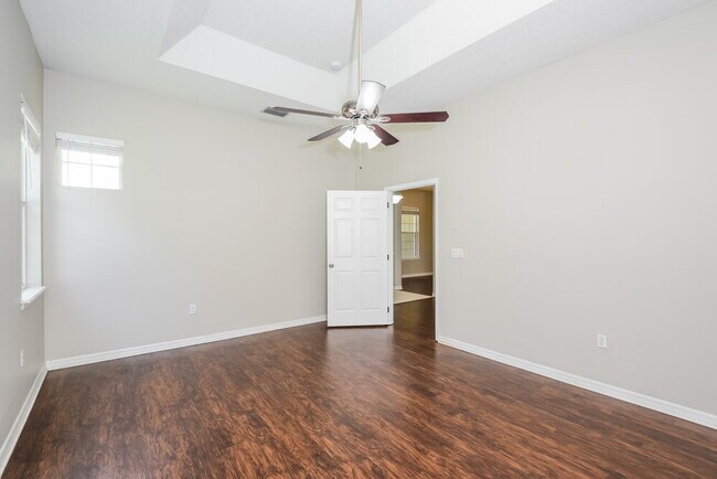 Building Photo - 1752 Southern Oak Loop