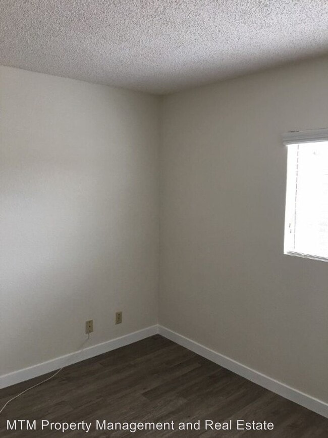 Building Photo - 4568 Altadena Ave
