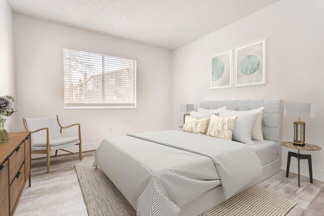 Building Photo - 4400 S Quebec St