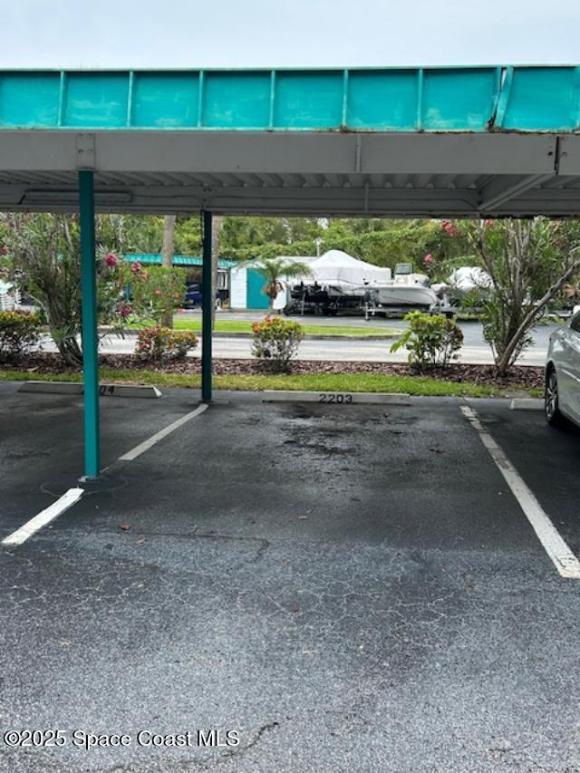 Building Photo - 300 Columbia Dr