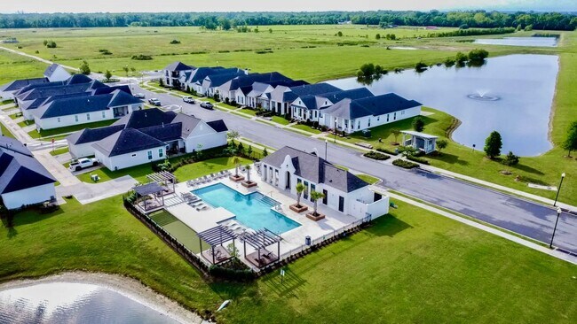 Building Photo - Spacious 3BR Corner-Lot Home in Reserve at Conway