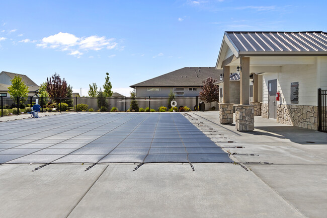 Building Photo - 4646 S Selatir Way