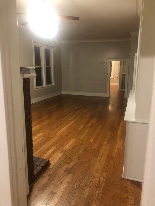Spacious Den Dining Combo Rm - 2098 Cowden Ave
