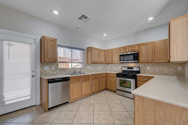 Building Photo - NORTHWEST - 2 STORY HOME - 89149