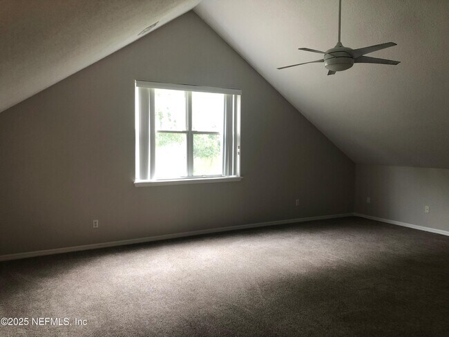 Building Photo - 12857 Chets Creek Dr N