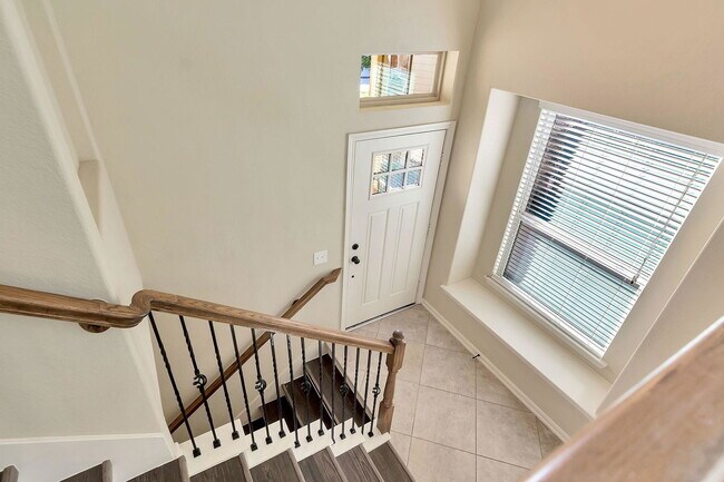 Building Photo - 222 Cheswood Forest Pl
