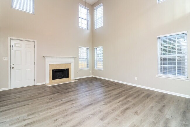 Building Photo - 2756 River Tree Dr