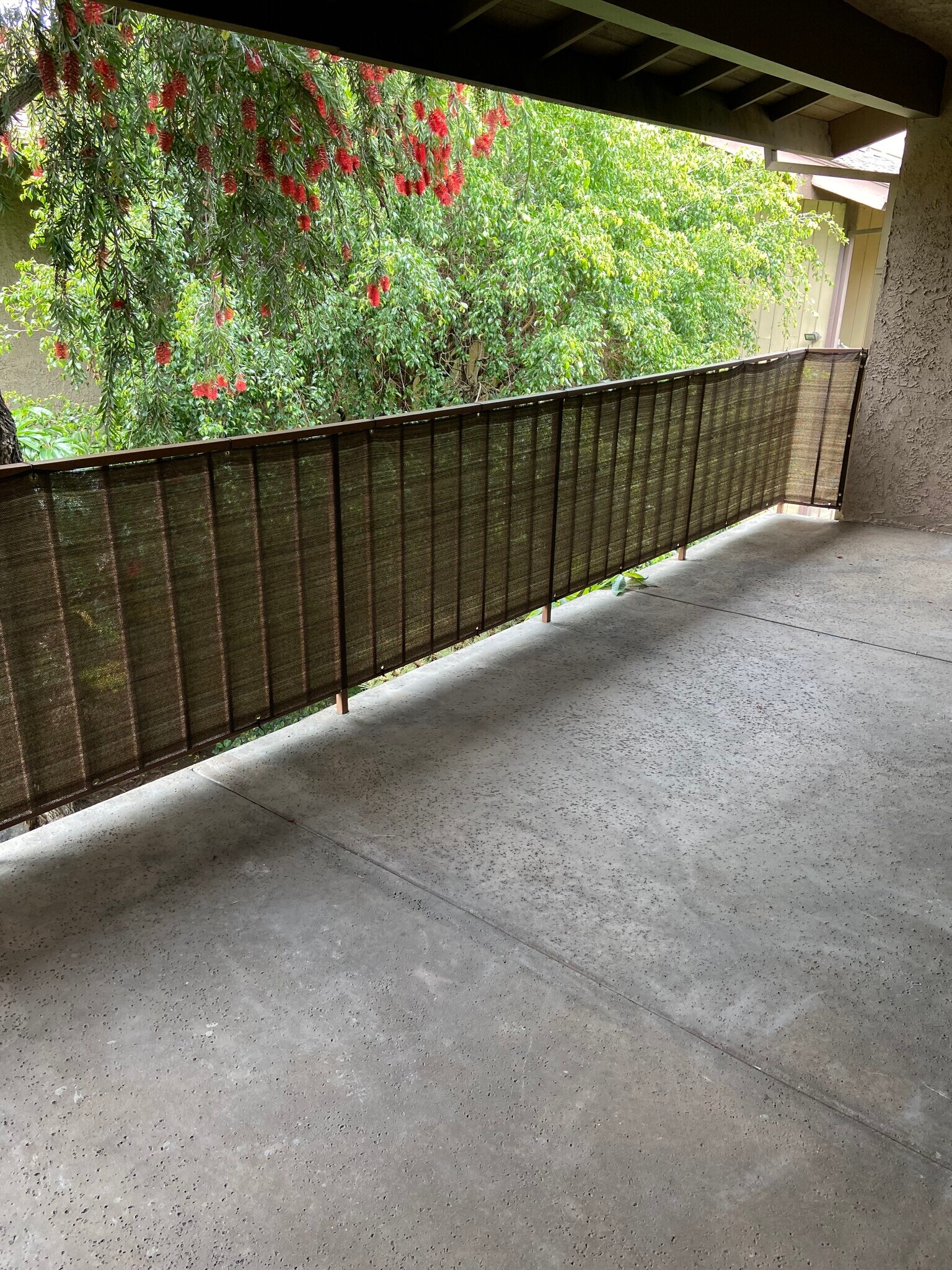 Patio - 1161 W Duarte Rd