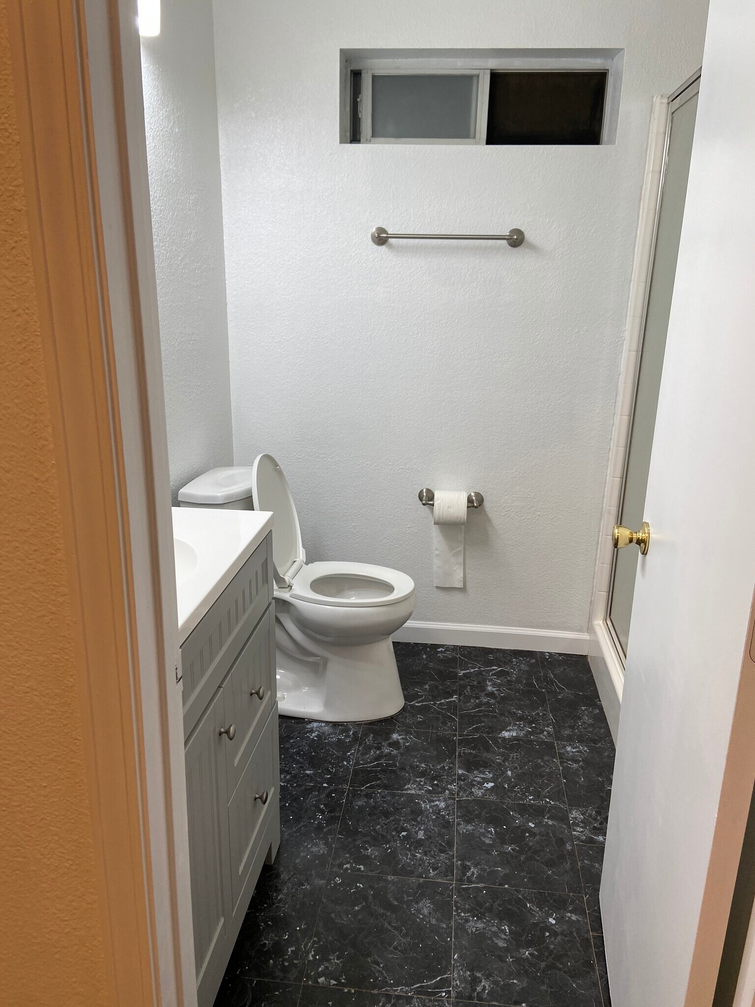 Building Photo - 5302 Hibiscus Dr