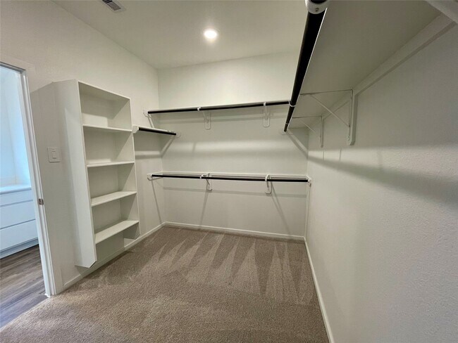 Building Photo - 17202 Coppice Oak Dr