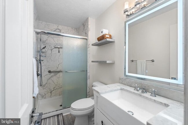 Building Photo - 4254 Mockingbird Cir