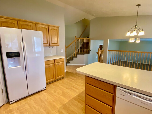 Building Photo - 1620 W 1500 S