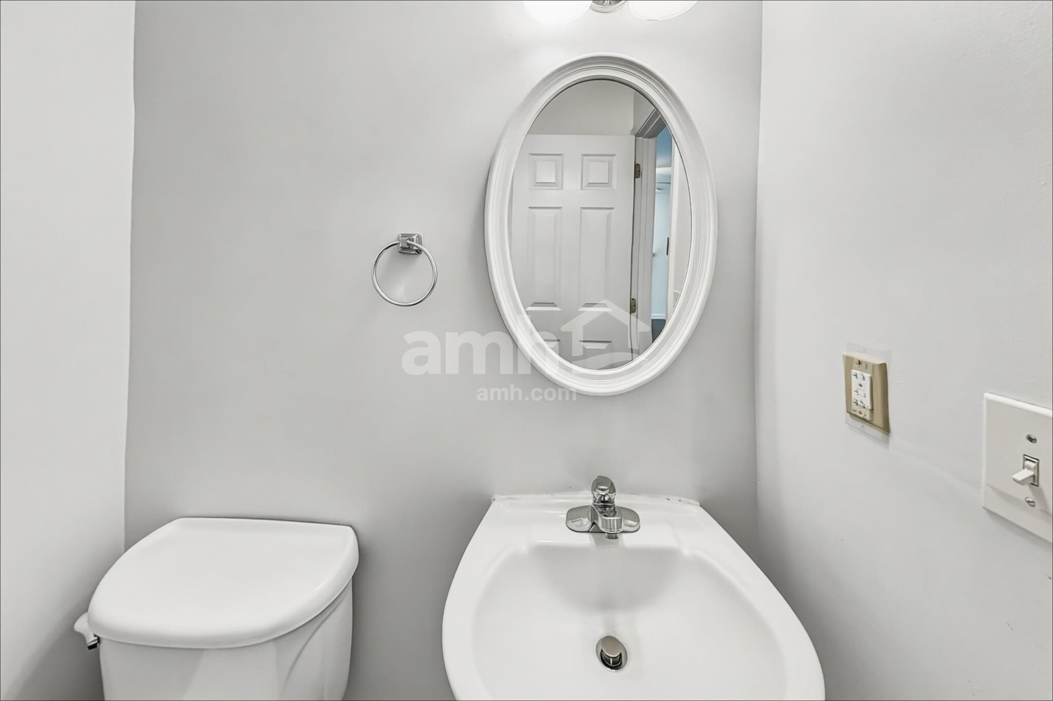 Building Photo - 12627 Waterfall Pl