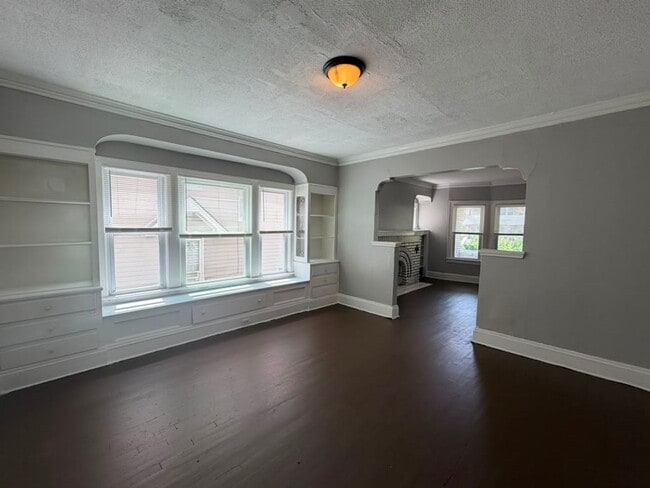 Building Photo - 3697 E 146th St