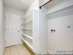 Building Photo - 935 Snowshoe