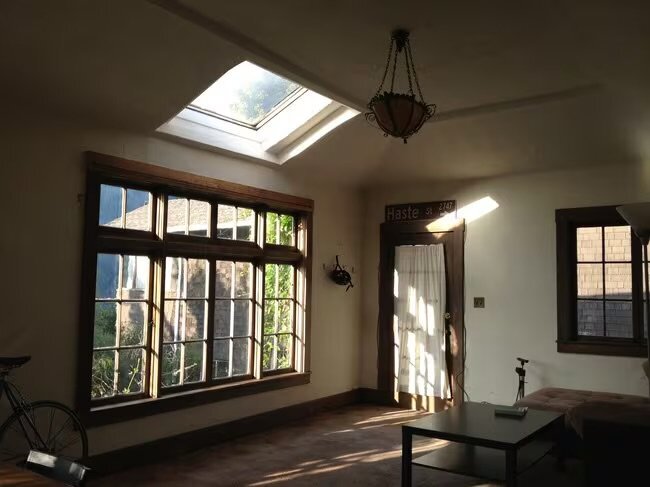 Building Photo - 2615 Parker St