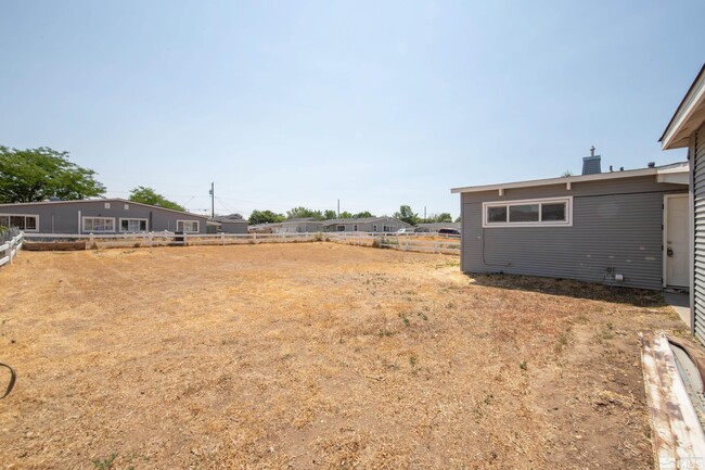 Building Photo - 12082 Andes St