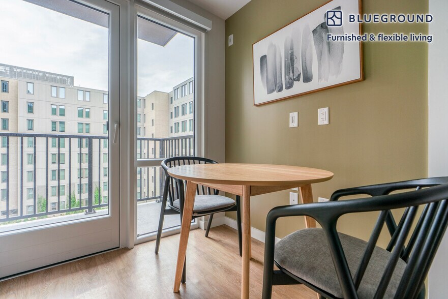 Building Photo - 2601 14th St NW