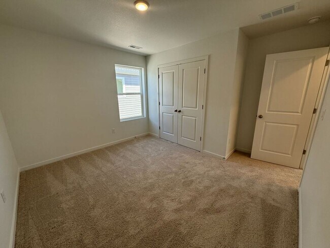 Building Photo - 6326 Laud Pt