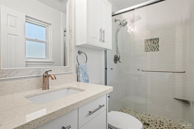 Building Photo - 4570 Yacht Harbor Dr